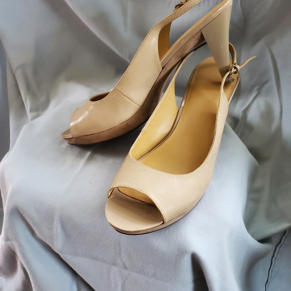 Slingbacks - Picture 6 of 7